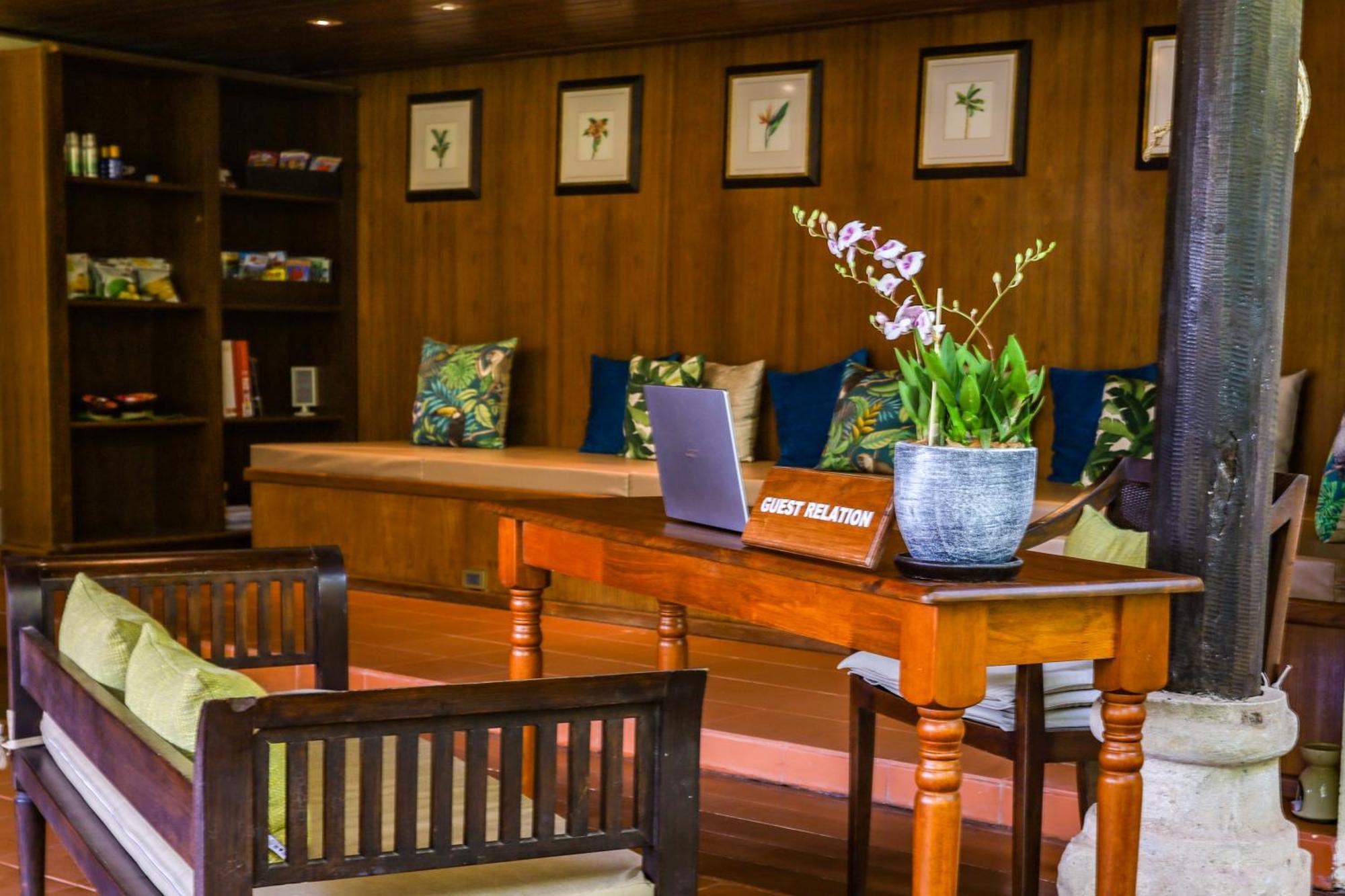 Saree Samui Hotel Mae Nam Buitenkant foto