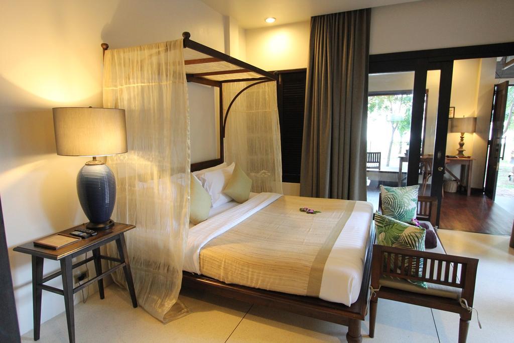 Saree Samui Hotel Mae Nam Buitenkant foto